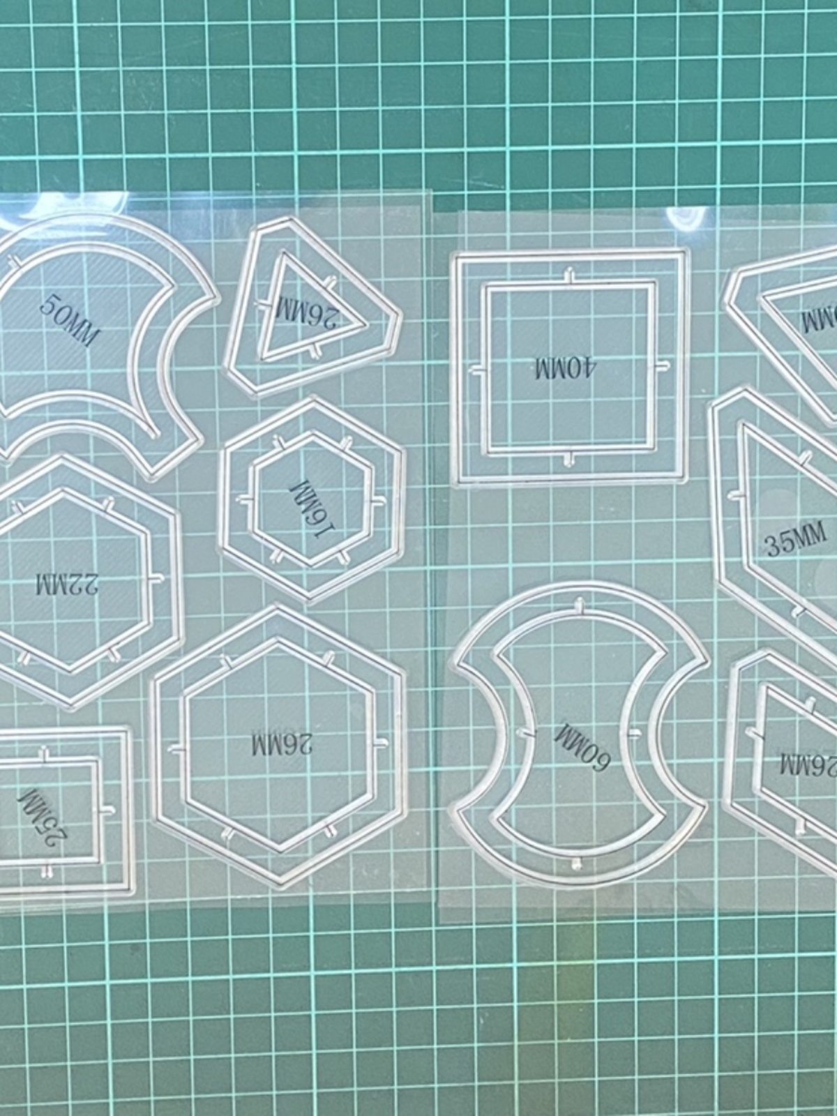 Model Kit Tools - مجموعة أدوات خياطة منزلية جديدة مكونة