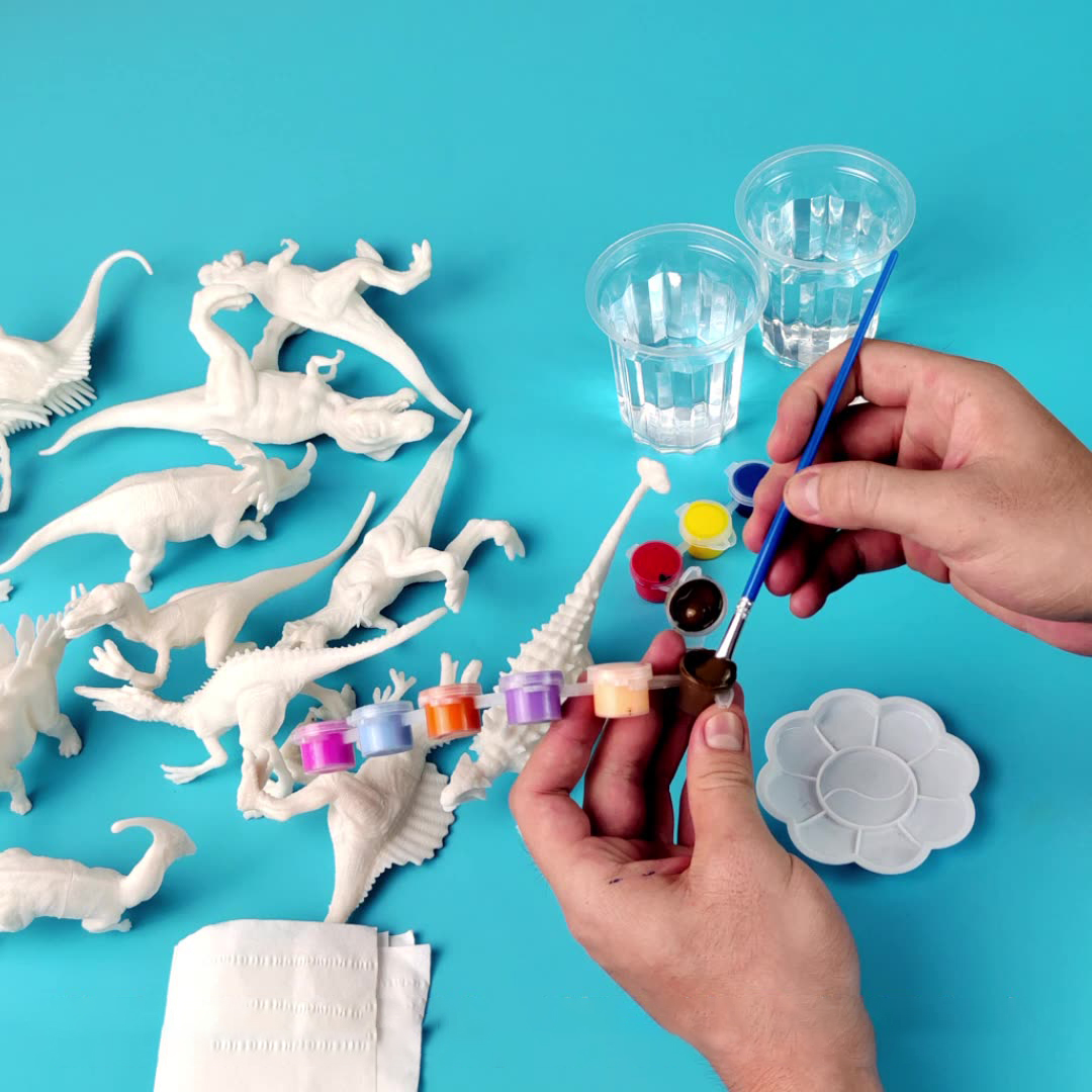 6/8 قطع من نماذج الديناصورات ا - مراجعة Model Kit Dinosaur Bandai وسعره