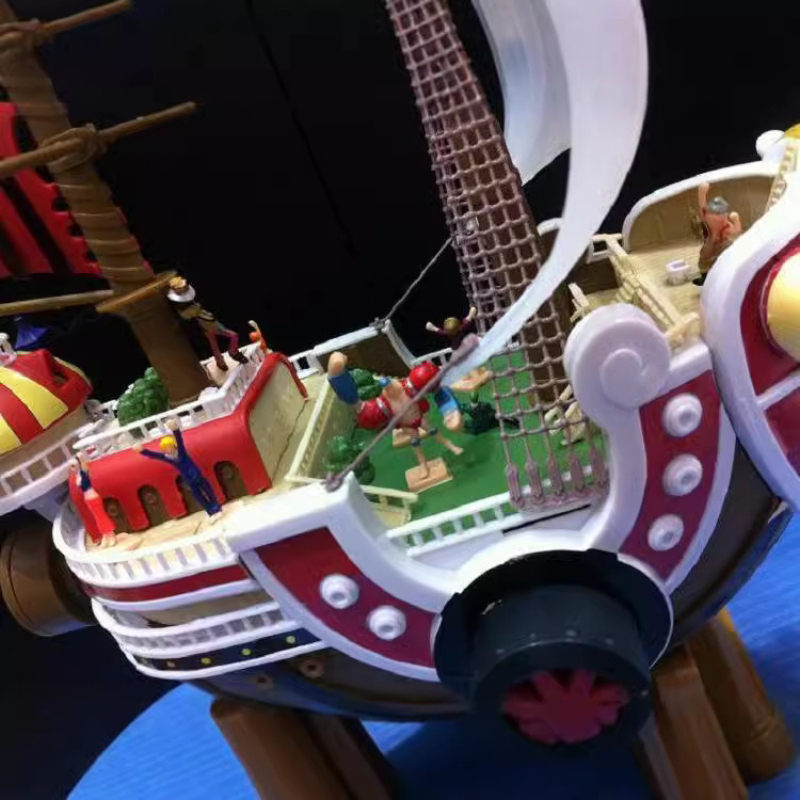 قطعة واحدة نموذج 32 سنتيمتر أل - مراجعة Model Kit Thousand Sunny وسعره