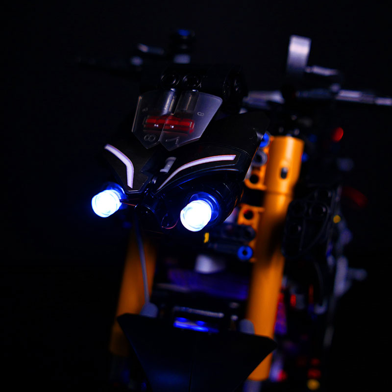 طقم إضاءة LED لـ LEGO 42159 Te - مراجعة Model Kit Yamaha وسعره