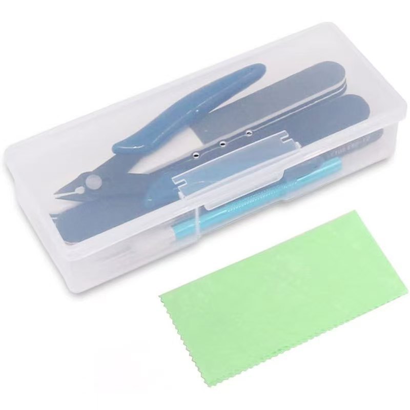 مجموعة أدوات نماذج غاندام للمب - مراجعة Model Kit Tools وسعره
