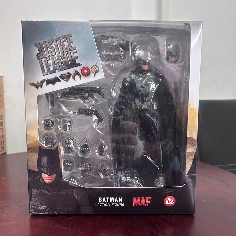 تمثال شخصية بروس واين باتمان م - مراجعة Model Kit Eva 01 وسعره